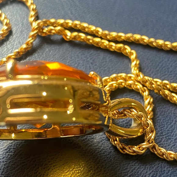JOAN RIVERS Topaz AMBER COLOR Glass Pendant Gold Tone Chunky Chain Necklace - Picture 8 of 8